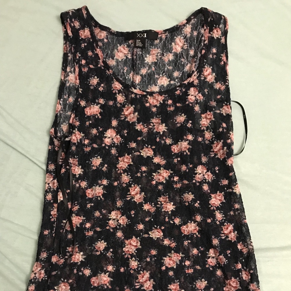 Lacy floral sheer tank top (forever 21, size S)